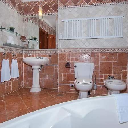 Apartamento Hills Suites *
