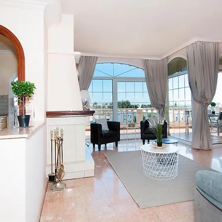 Apartment Hills Suites