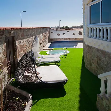 Apartment Hills Suites