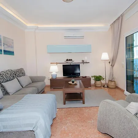 Hills Suites Апартаменты