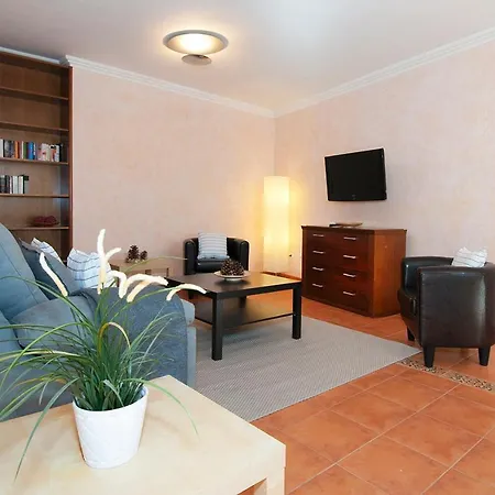 Hills Suites Apartment