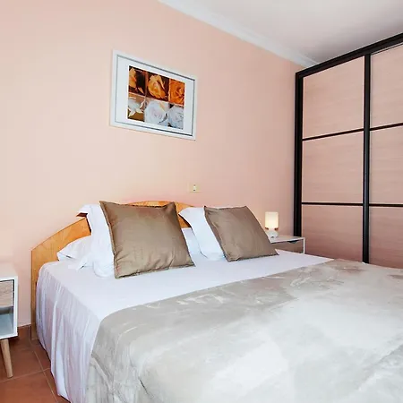 Apartment Hills Suites *